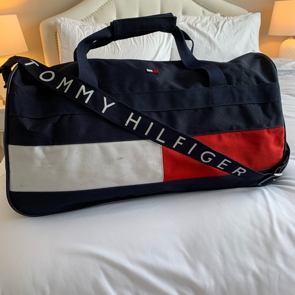 tommy hilfiger duffle bag price